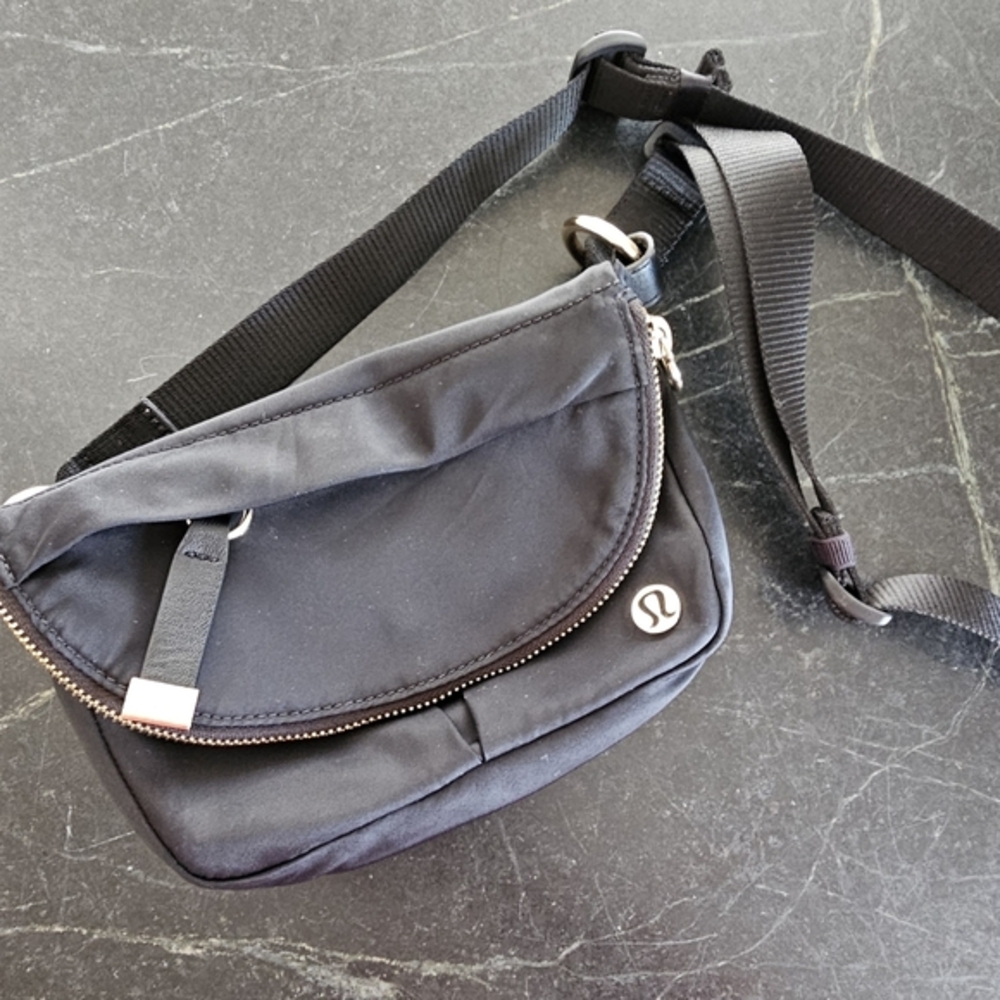 Handbag